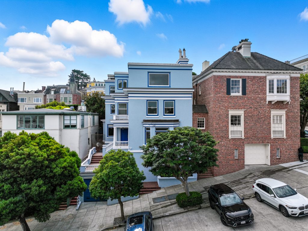 San Francisco homes on a residential street